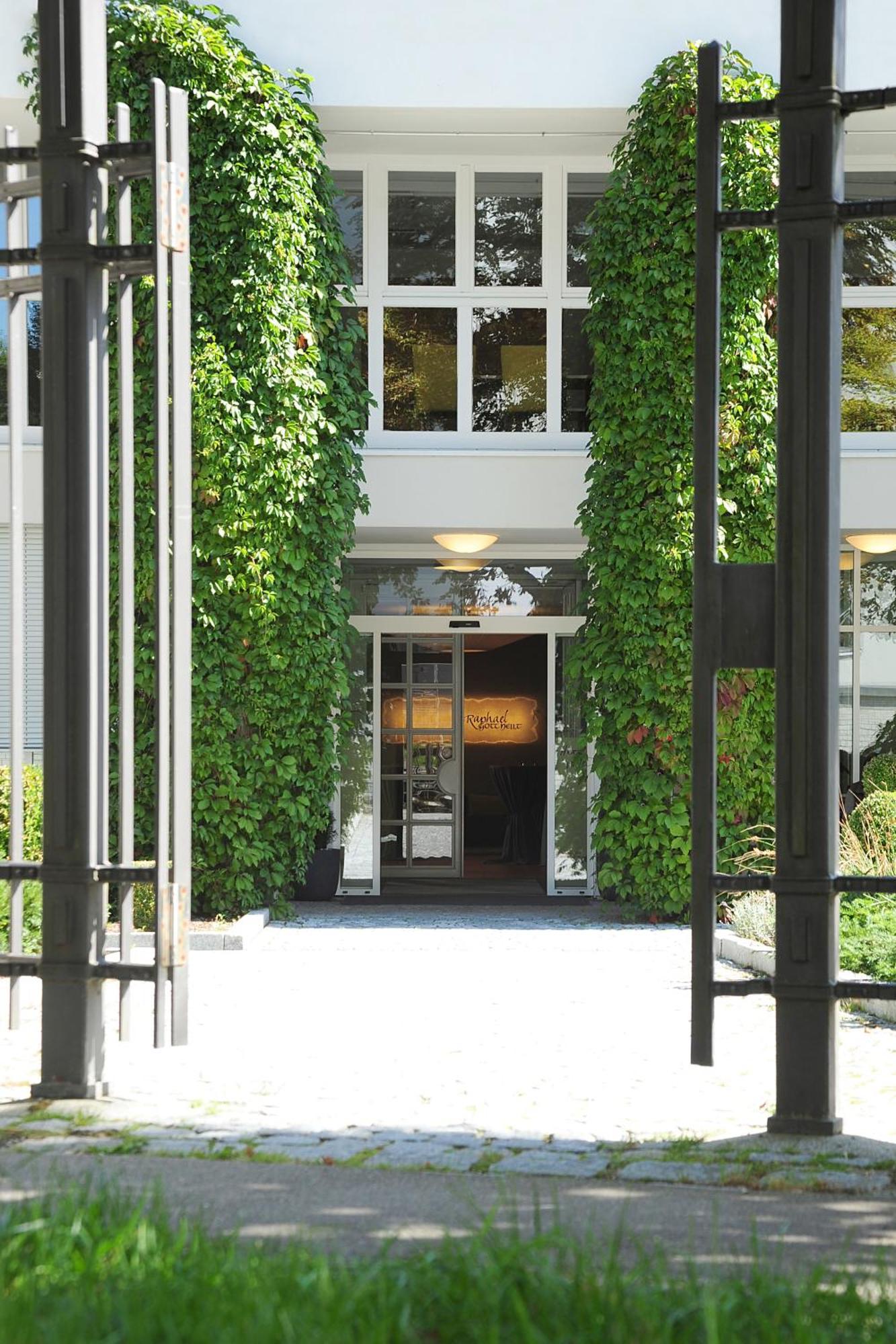 Hotel Raphael Im Allgaeu 켐프텐 외부 사진