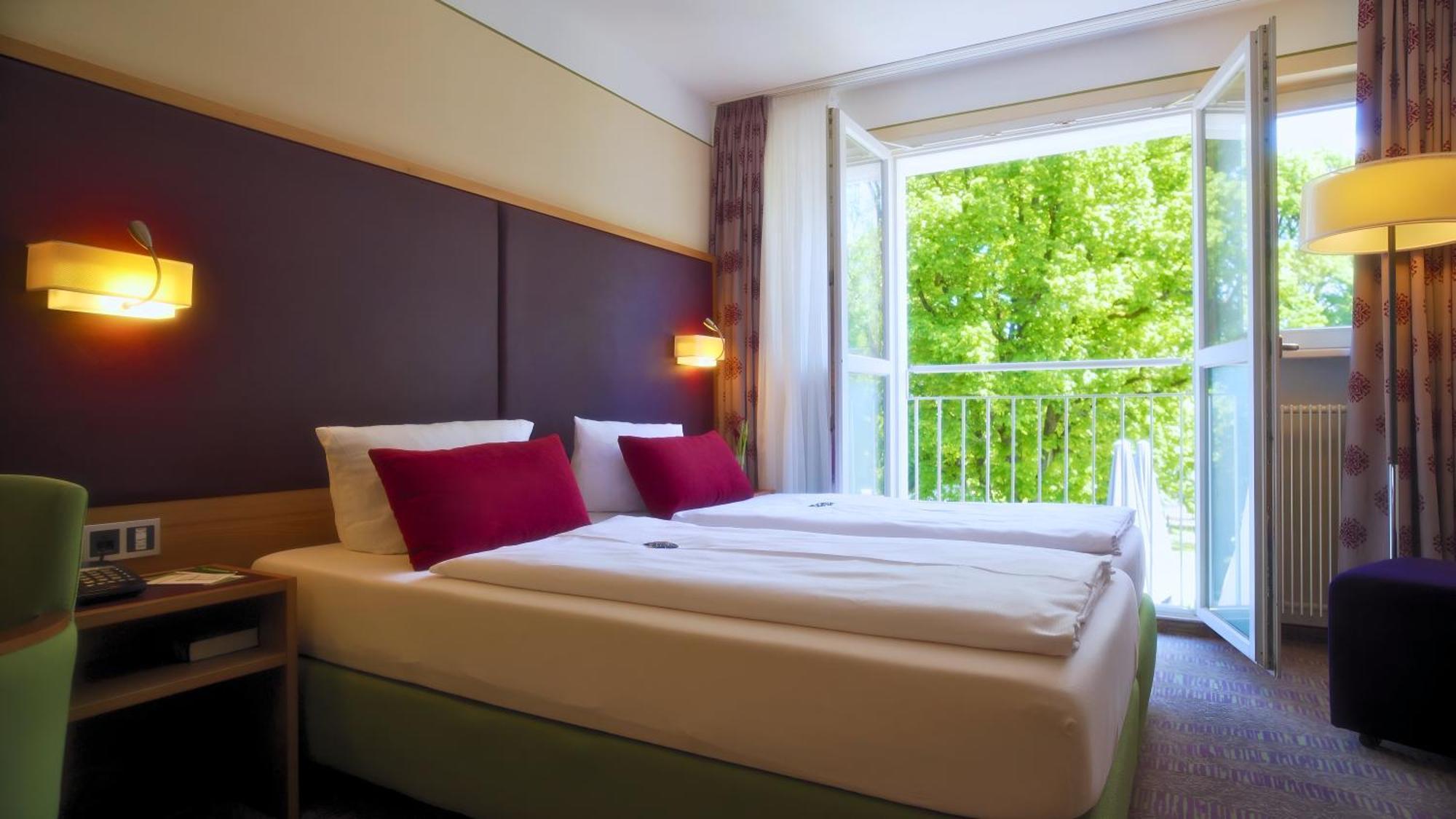 Hotel Raphael Im Allgaeu 켐프텐 외부 사진