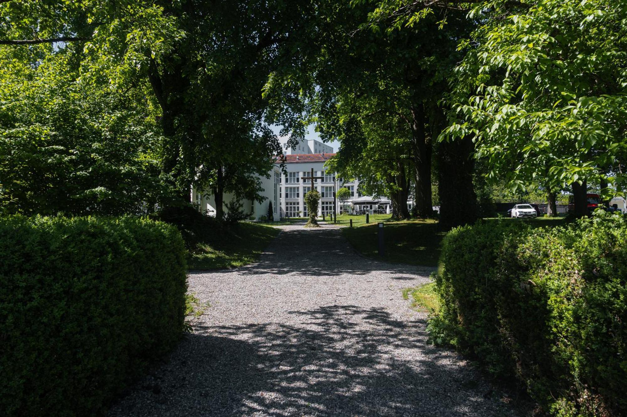 Hotel Raphael Im Allgaeu 켐프텐 외부 사진